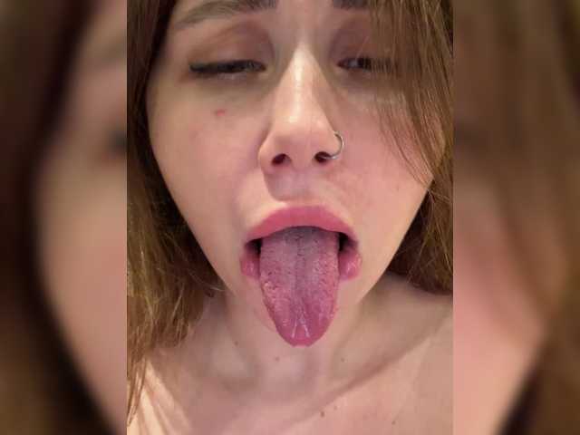 Gratis Live Sexcam mit LeiaProseccina LeiaProseccina