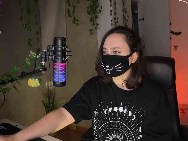 YourSweetPeach webcam