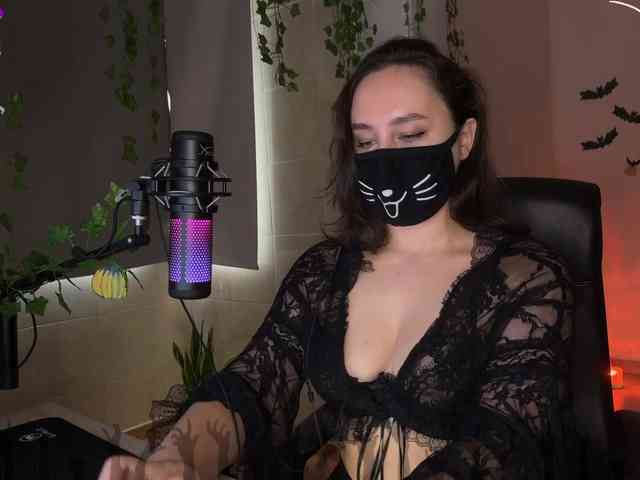 YourSweetPeach webcam