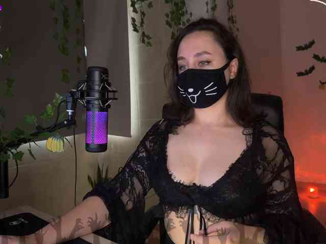 YourSweetPeach webcam