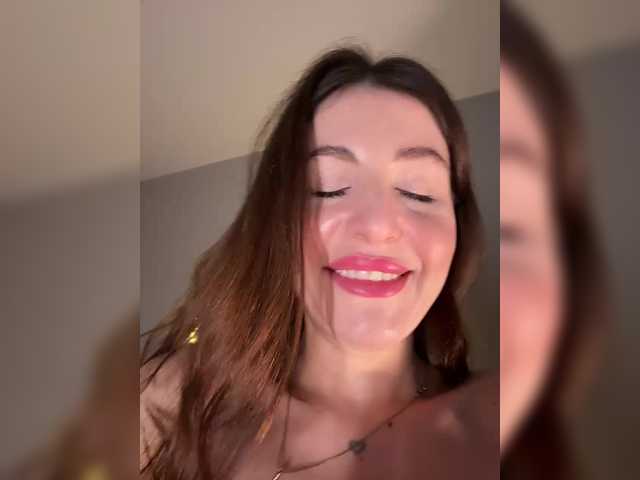 Gratis Live Sexcam mit MilashaNyasha MilashaNyasha