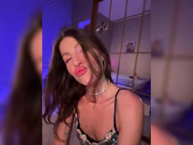 MilashaNyasha webcam