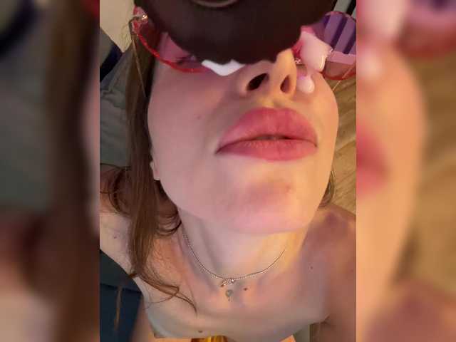 Entrez le videochat erotique avec le
modèle MilashaNyasha MilashaNyasha