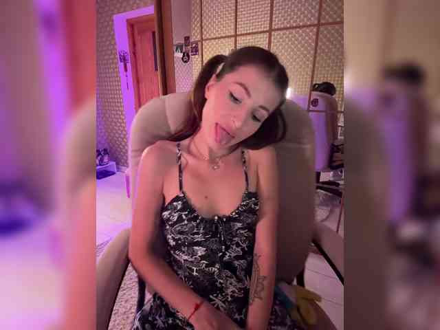 MilashaNyasha webcam