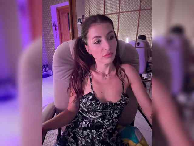 MilashaNyasha webcam