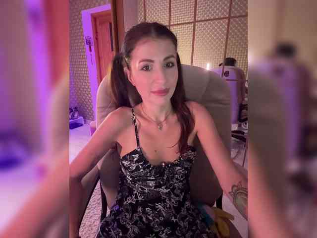 MilashaNyasha webcam