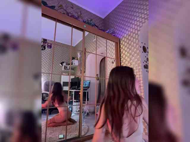 MilashaNyasha webcam