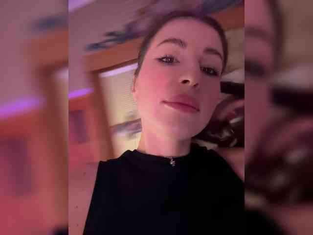 MilashaNyasha webcam