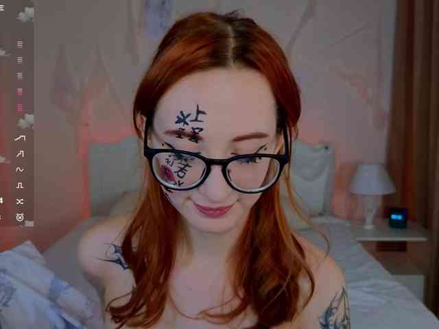 DarkLola webcam