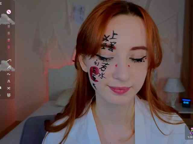 DarkLola webcam