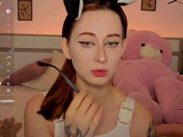 DarkLola webcam