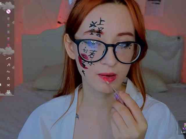 DarkLola webcam
