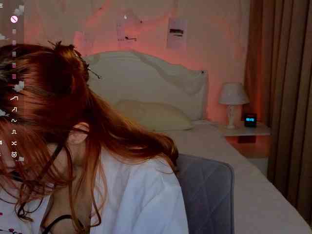 DarkLola webcam