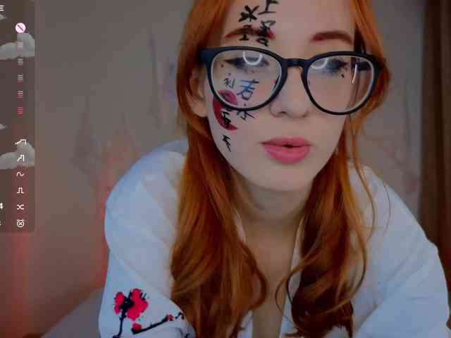 DarkLola webcam