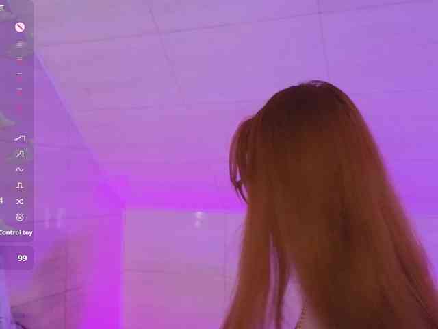 DarkLola webcam