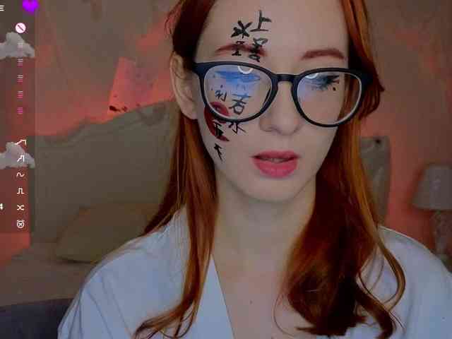 DarkLola webcam
