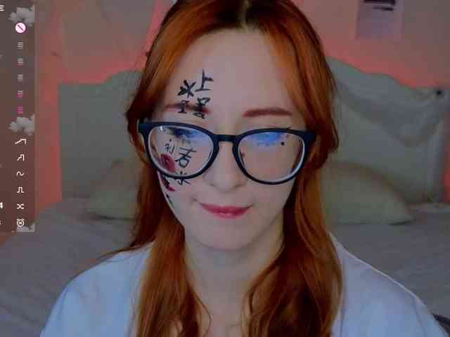 DarkLola webcam