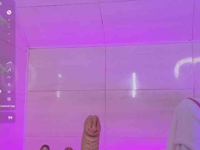 DarkLola webcam