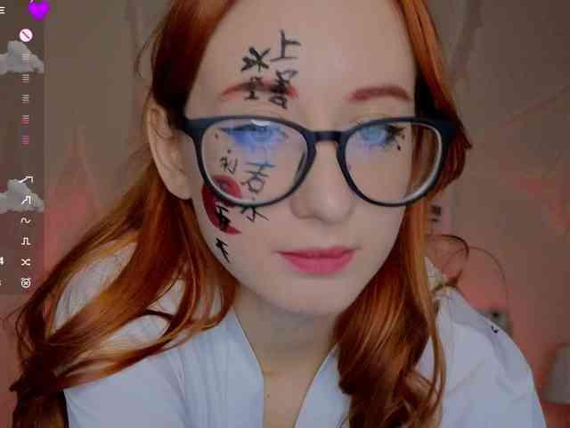 DarkLola webcam
