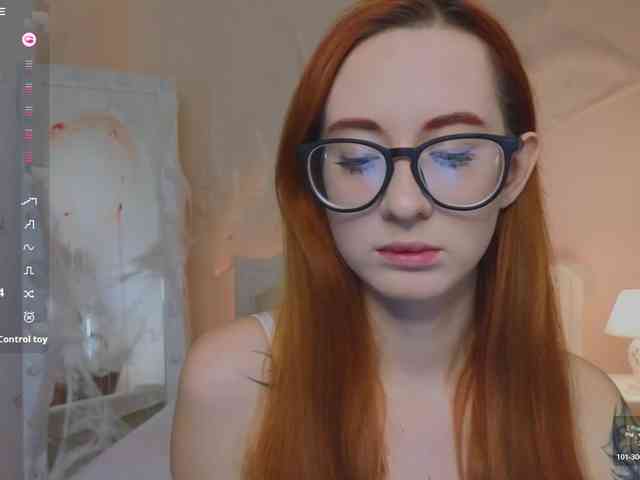 DarkLola webcam