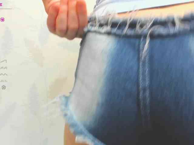 Kelly-Klein webcam