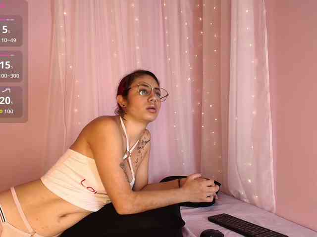 CaseyDevon1 webcam