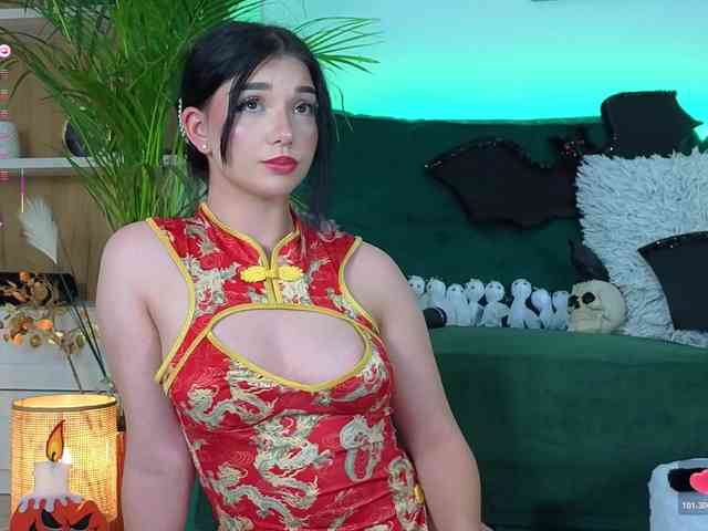 AveryWillow webcam