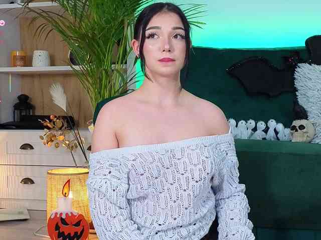 AveryWillow webcam