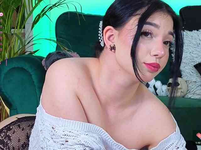 AveryWillow webcam