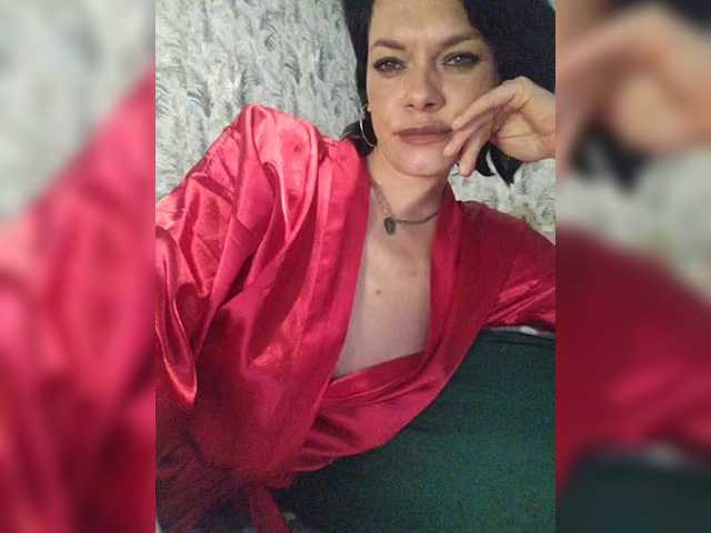 Gratis Live Sexcam mit Lois-Lorrie Lois-Lorrie