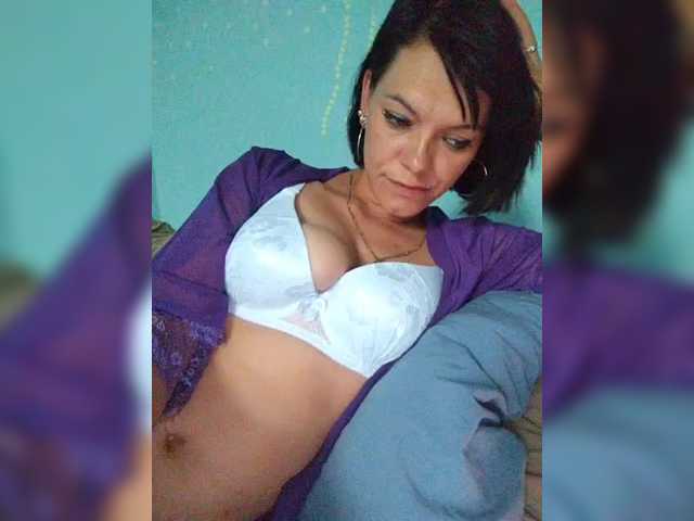 Lois-Lorrie webcam
