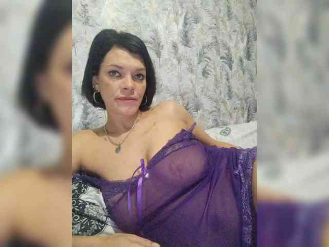 Lois-Lorrie webcam