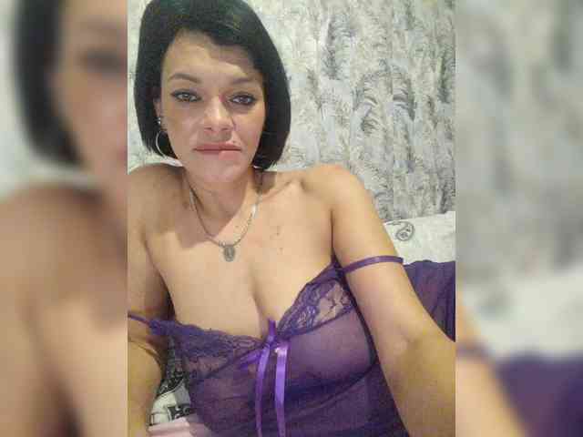 Lois-Lorrie webcam