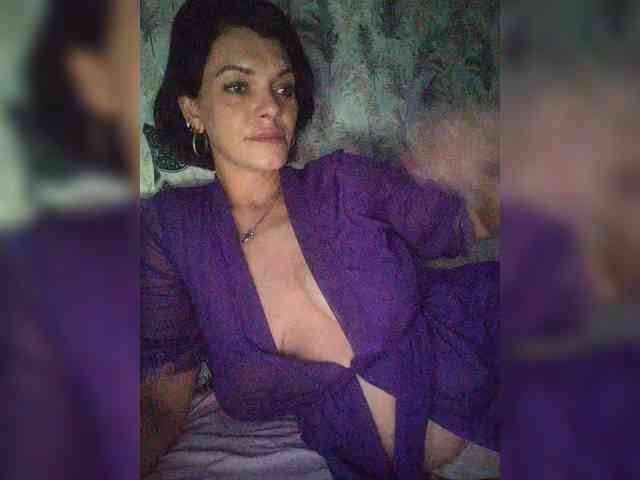 Lois-Lorrie webcam