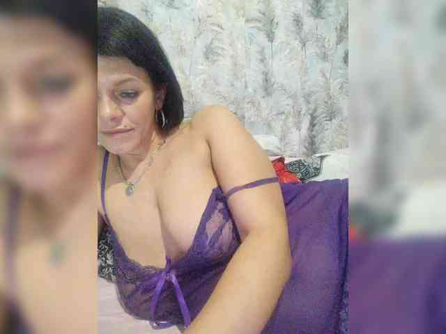 Lois-Lorrie webcam