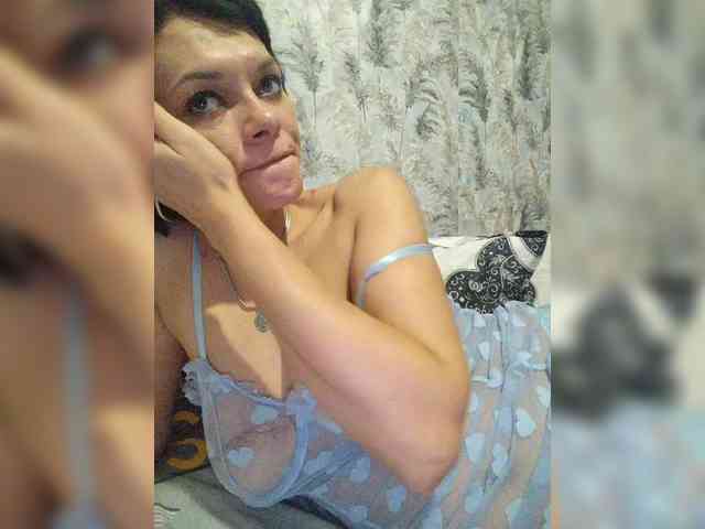 Lois-Lorrie webcam