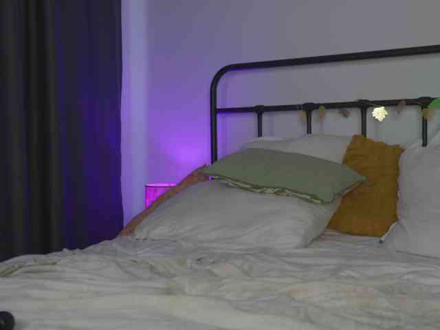 JoanneSpoilMe webcam