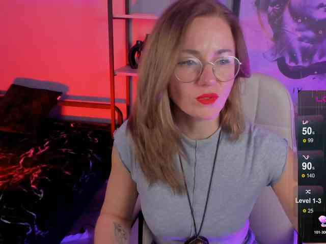 FreyaFindomFitGoddess webcam