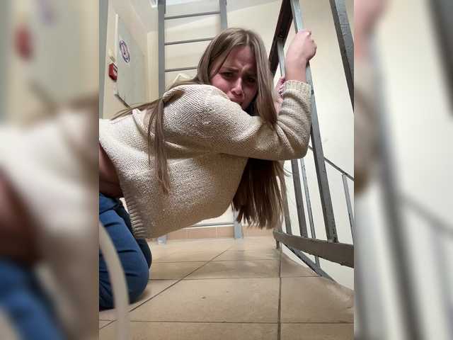 go to chat with LolaSexxx