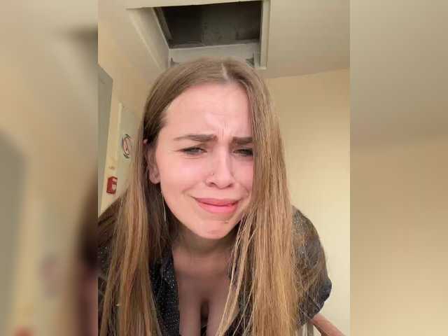 go to chat with LolaSexxx