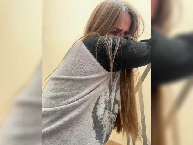 go to chat with LolaSexxx