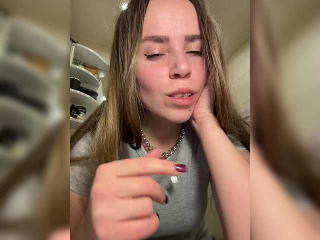 Vai a chattare su LolaSexxx LolaSexxx