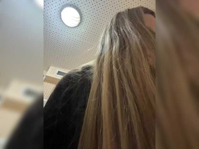 Vai a chattare su LolaSexxx LolaSexxx