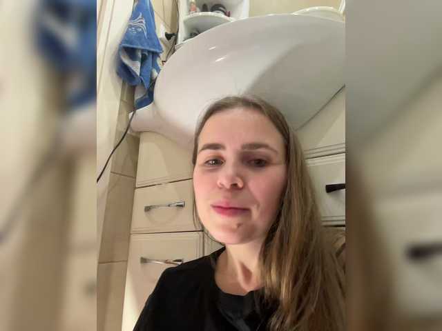 Entra en el chat con el modelo LolaSexxx LolaSexxx