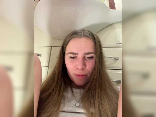 go to chat with LolaSexxx