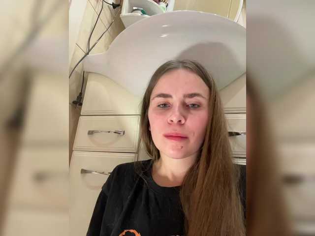 Entra en el chat con el modelo LolaSexxx LolaSexxx