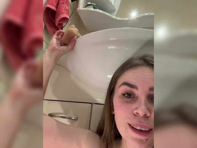 go to chat with LolaSexxx