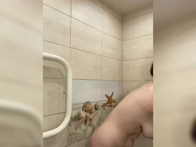 Accedi alla chat con il nickname LolaSexxx LolaSexxx