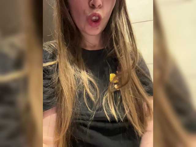 Vai a chattare su LolaSexxx LolaSexxx