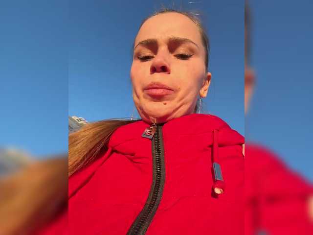 Vai a chattare su LolaSexxx LolaSexxx